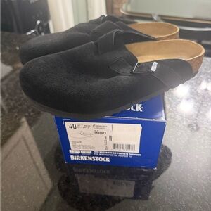 NEW Birkenstock Boston Black Suede Clogs size 40 women’s size 9 READ